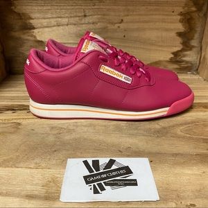 Reebok classic pink low top sneakers shoes